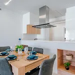 Romana-1 By Interhome شقة